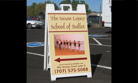 The Susan Lopez School of Ballet sign